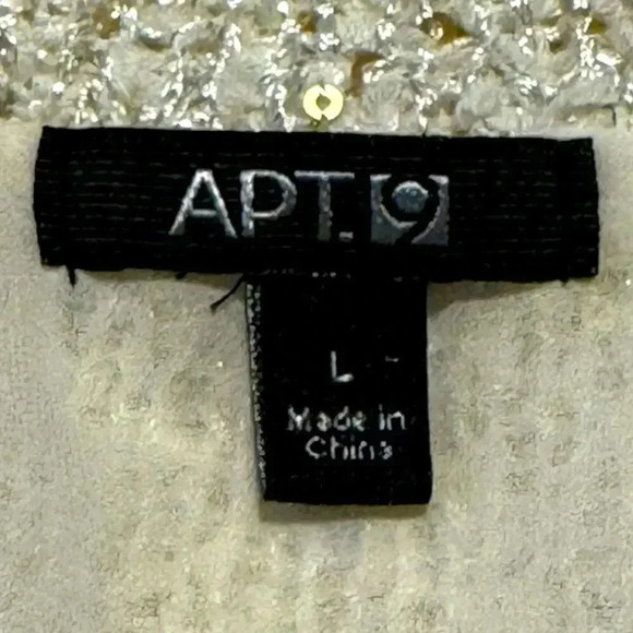 Apt. 9 Women’s Large Cream V-Neck Sweater With Gold Sequins - Picture 4 of 6